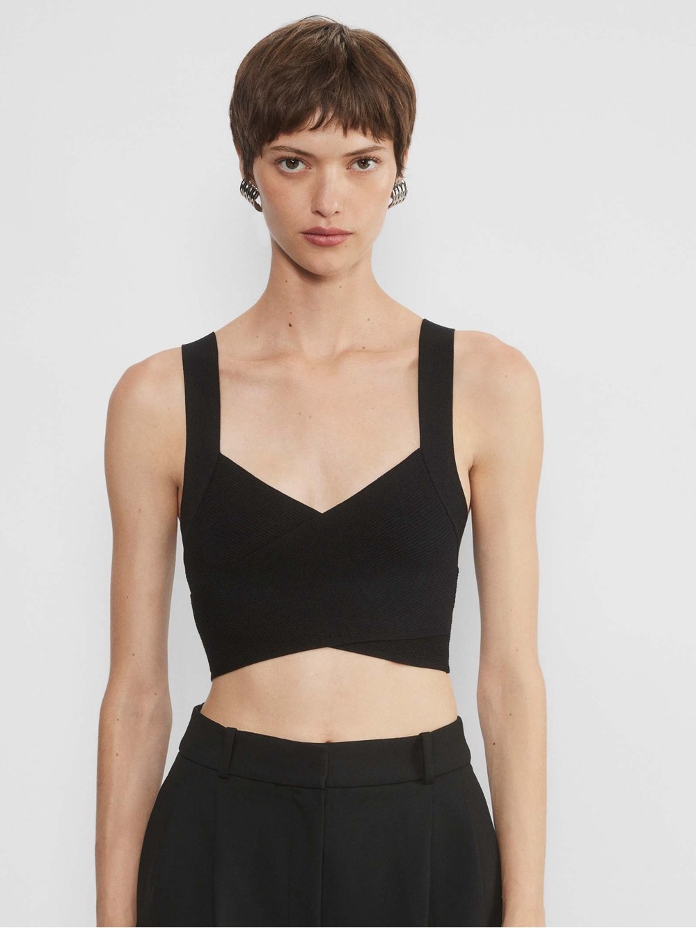 NWT Aritzia Babaton Sculpt Kit Cropped Tank